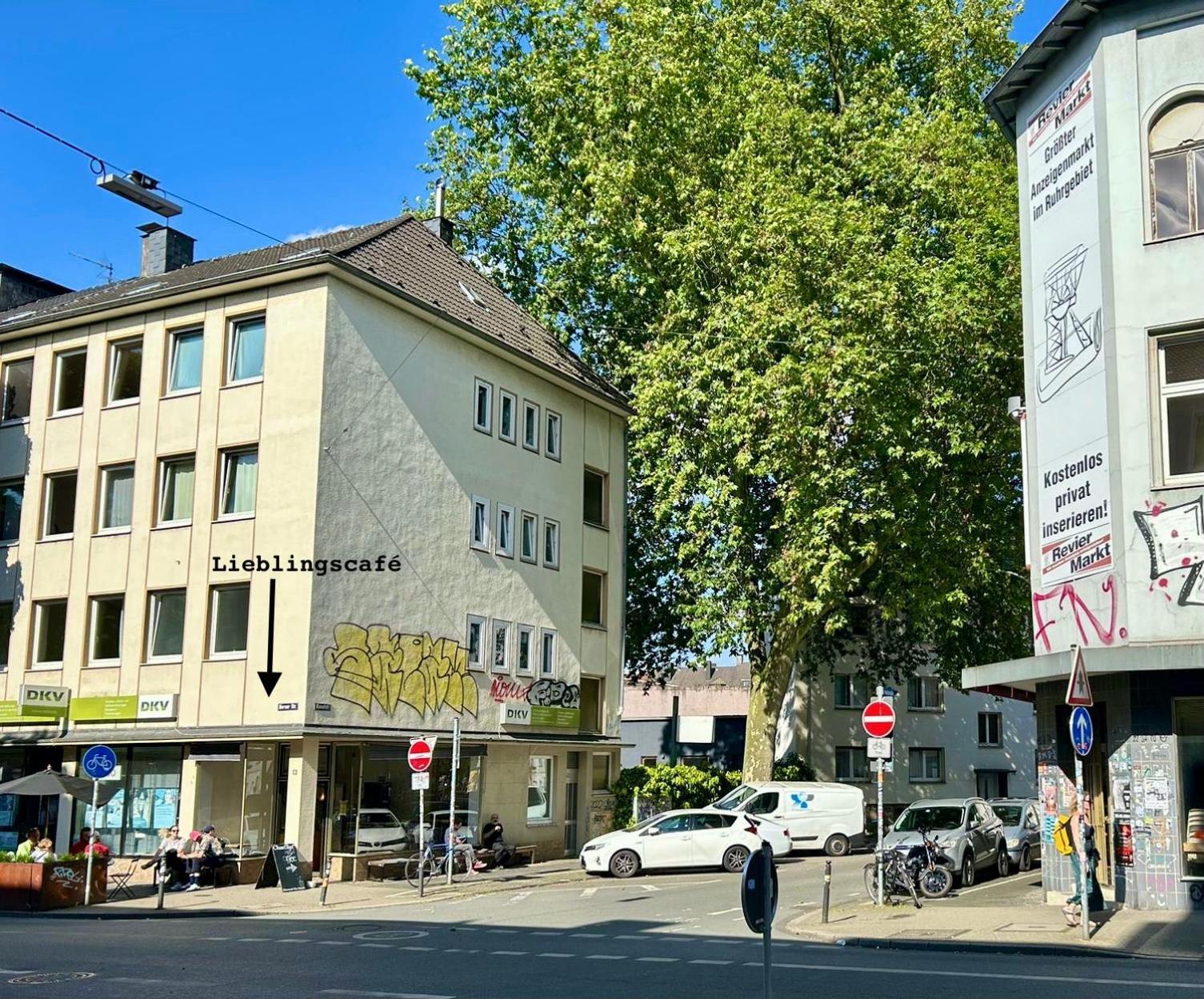 Feelslikehome - Urbane Altbauwohnung Mit Dachterasse& Parkplatz Bochum Bagian luar foto